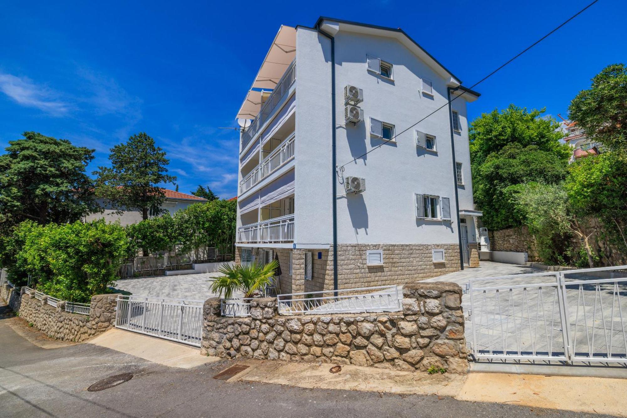 Apartments Podvezanec Crikvenica Exterior photo